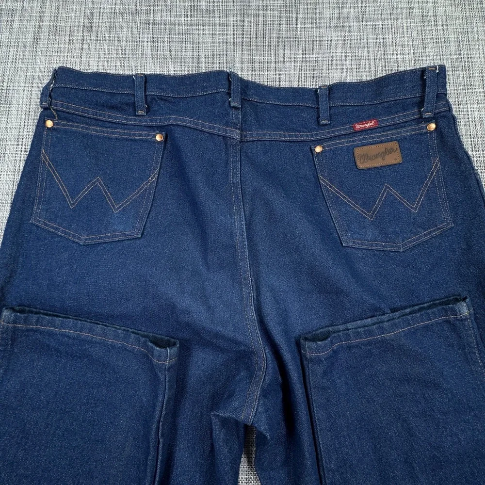 Wrangler Men's 44x36 31MWZPW Cowboy Cut Relaxed Fit Jeans Prewashed Indigo